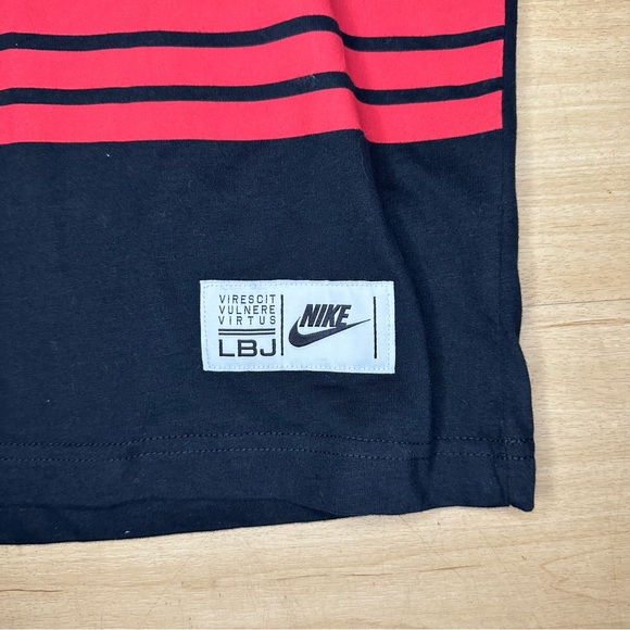 Nike Lebron James LBJ Sz 2XL Red/Black Lion Logo Striped Shirt - Picture 2 of 8